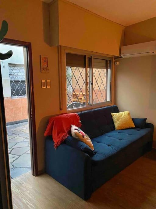 Independiente En Alquiler En Casa De Familia * Montevideu
